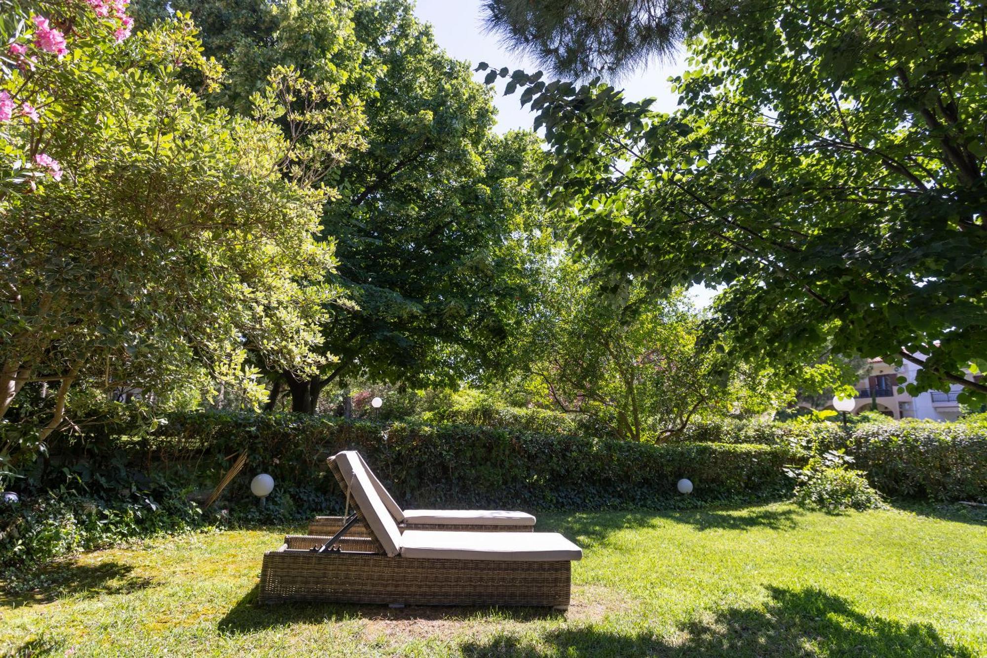 Lovely Villa 3 Min From The Beach Hanioti Zewnętrze zdjęcie